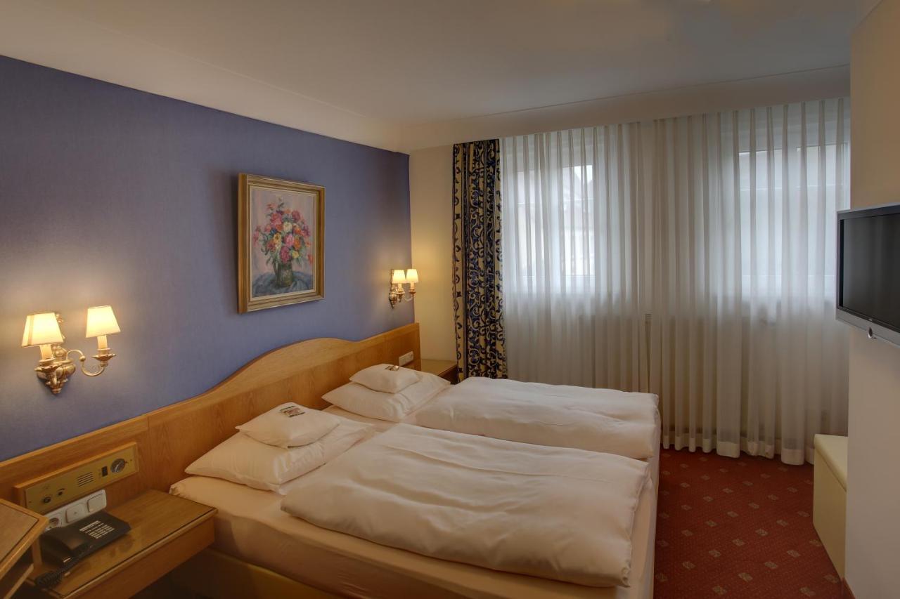Hotel Brauereigasthof Landwehr-Braeu Reichelshofen Kültér fotó