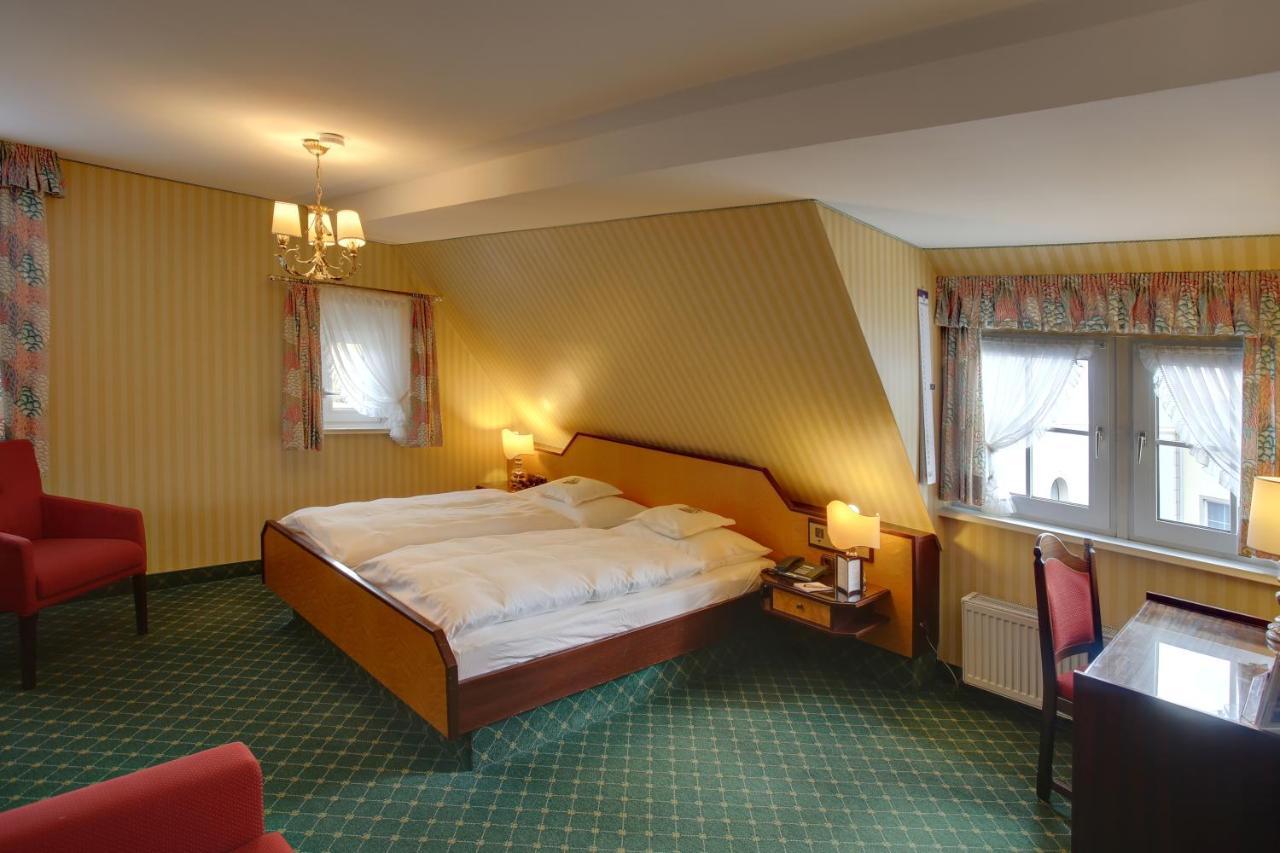 Hotel Brauereigasthof Landwehr-Braeu Reichelshofen Kültér fotó