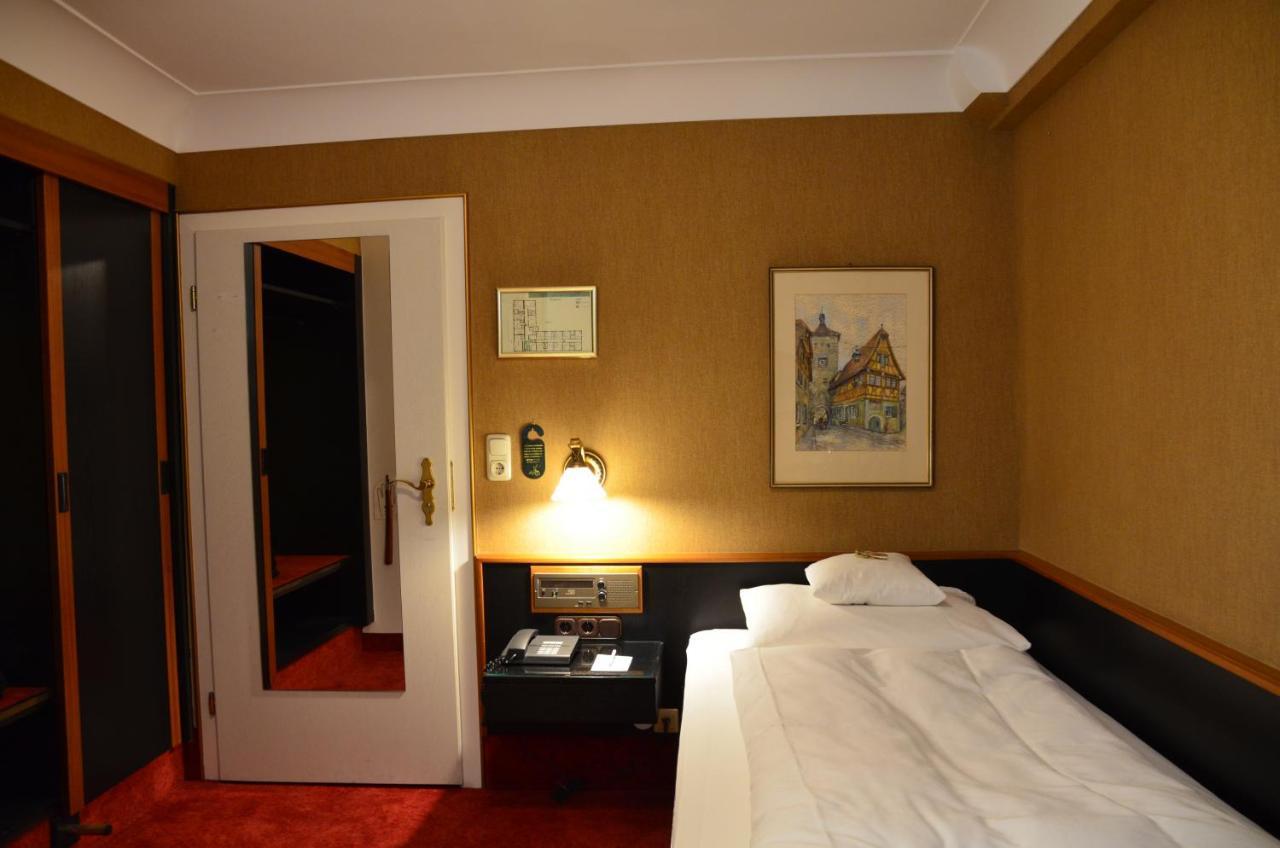 Hotel Brauereigasthof Landwehr-Braeu Reichelshofen Kültér fotó