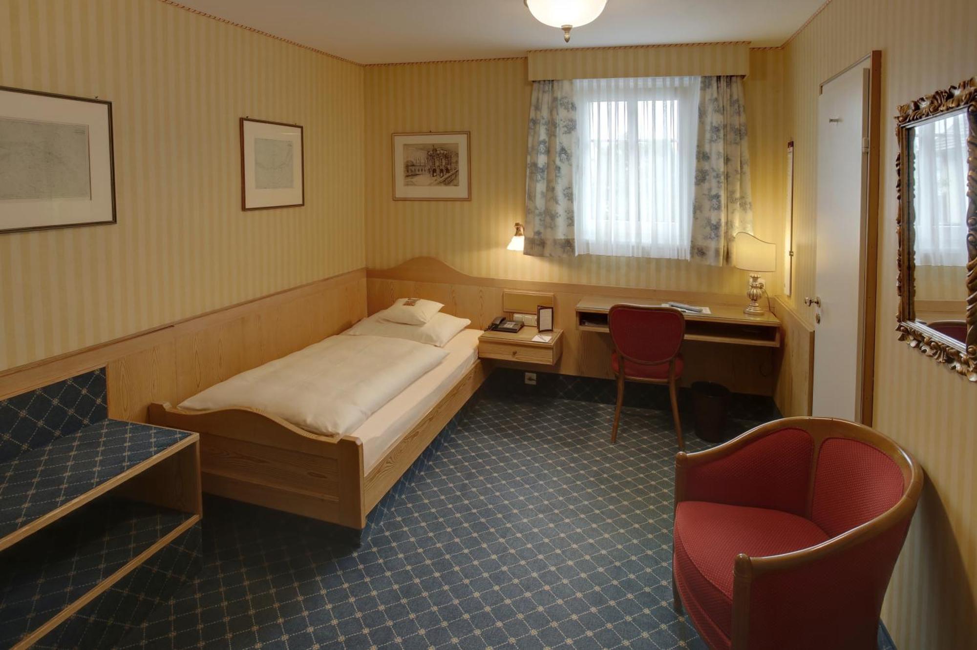 Hotel Brauereigasthof Landwehr-Braeu Reichelshofen Szoba fotó