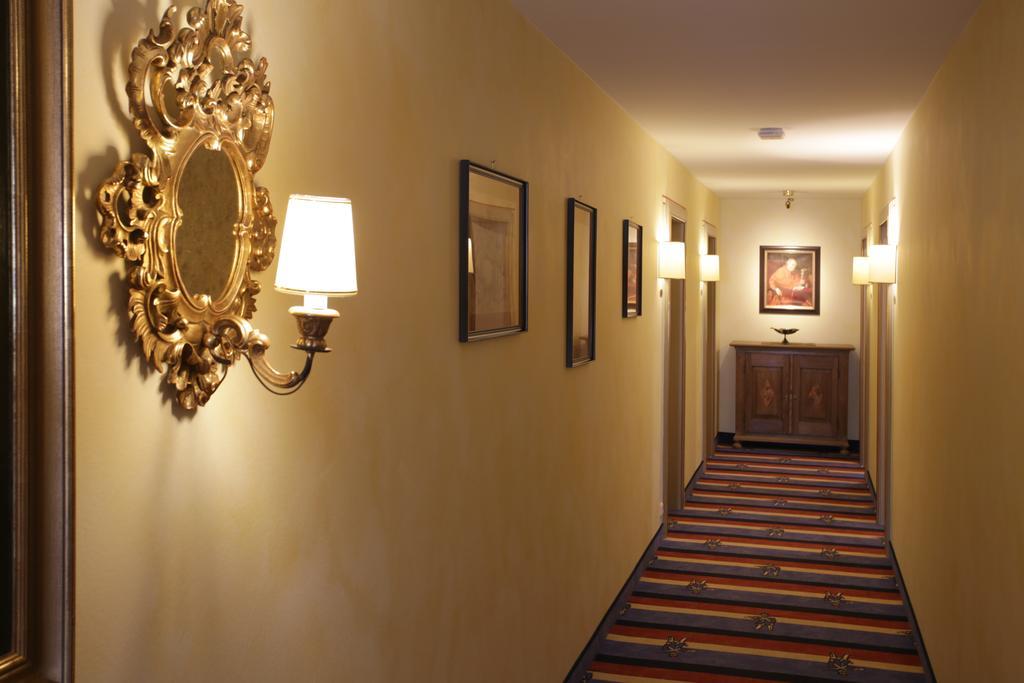Hotel Brauereigasthof Landwehr-Braeu Reichelshofen Kültér fotó