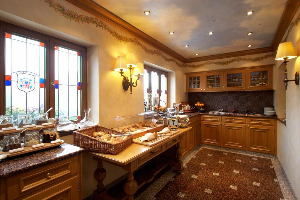 Hotel Brauereigasthof Landwehr-Braeu Reichelshofen Kültér fotó