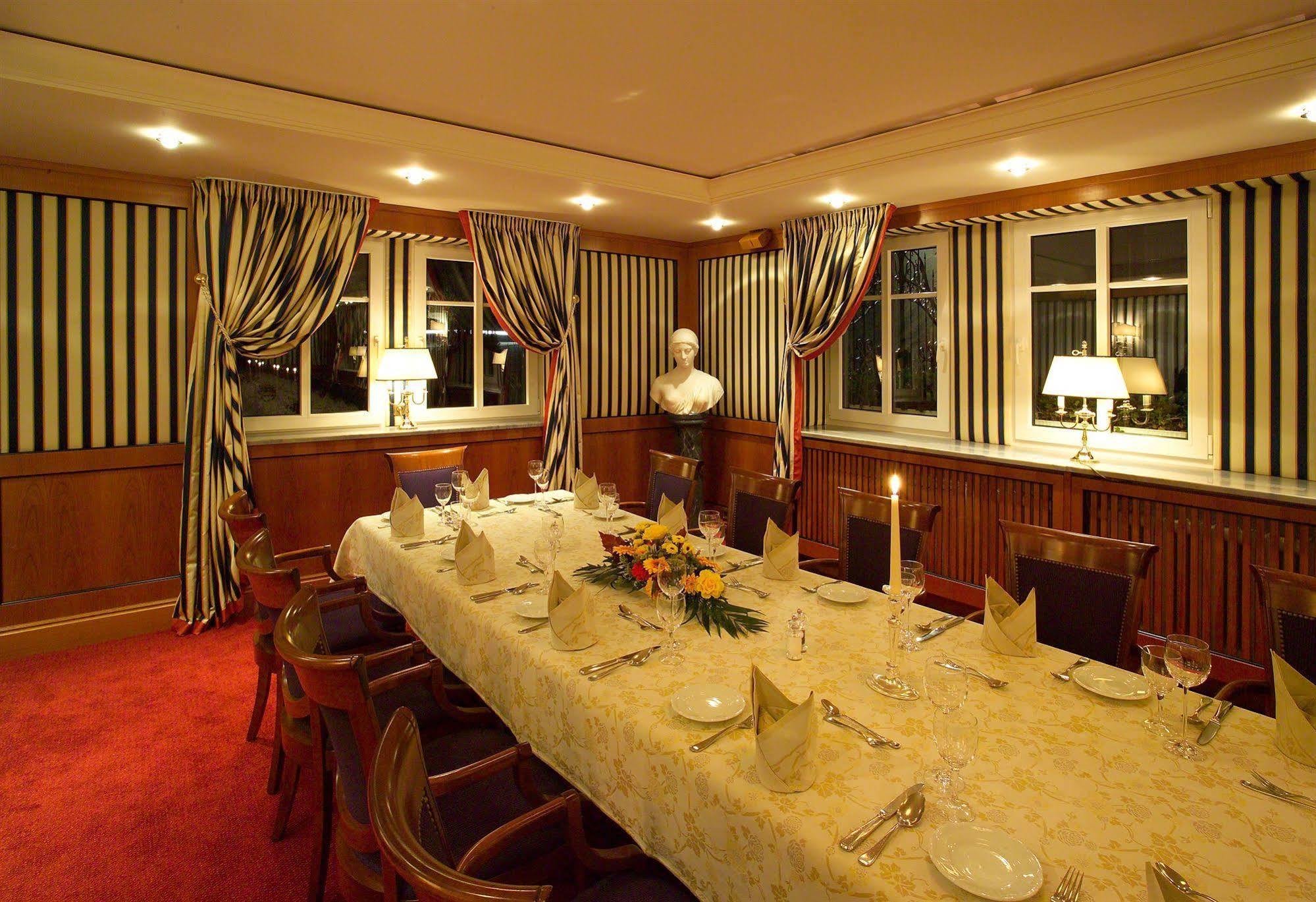 Hotel Brauereigasthof Landwehr-Braeu Reichelshofen Kültér fotó