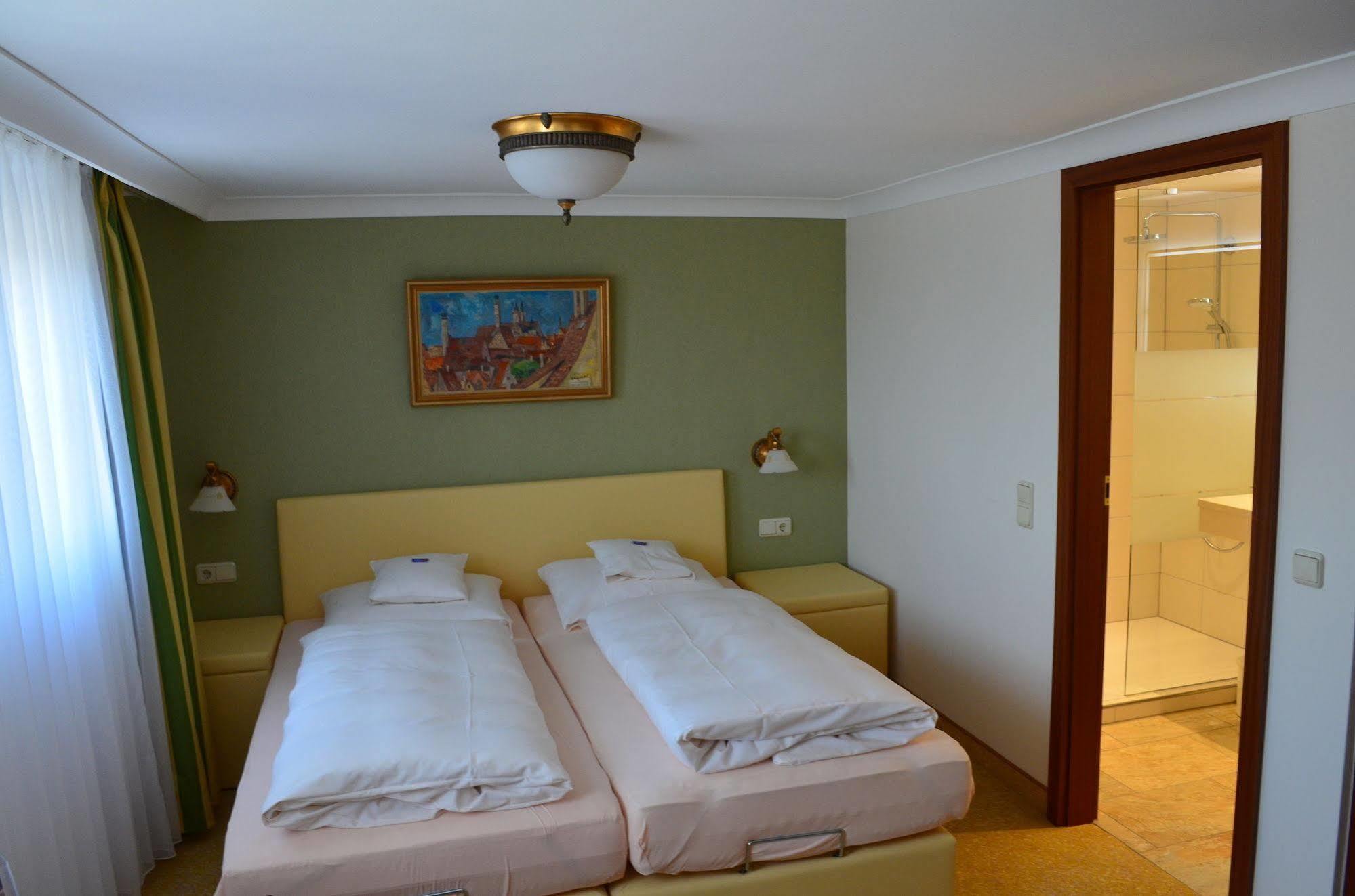 Hotel Brauereigasthof Landwehr-Braeu Reichelshofen Kültér fotó